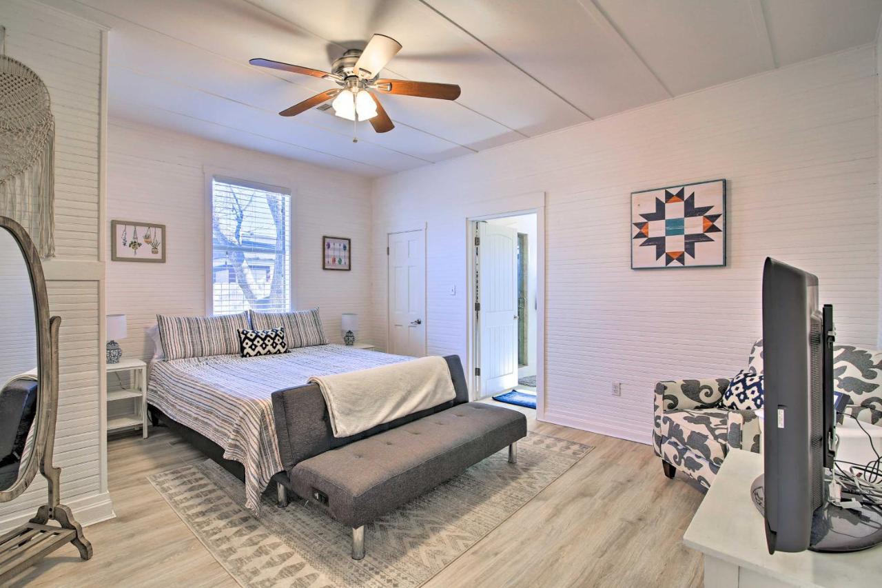 Texas Home With Backyard Oasis, Walk To Main St Fredericksburg Esterno foto